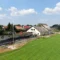 Luftaufnahme des Sportplatzes und Vereinsheims in Mögelin